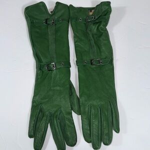 Antonio Murolo green Leather Ladies Gloves with 100% Silk Lining-Size 7.5